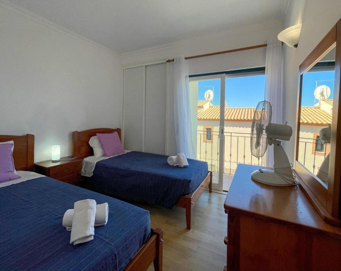 Moradia T3 Aguia Marina, Com Piscina E Bbq Villa Albufeira Exterior photo