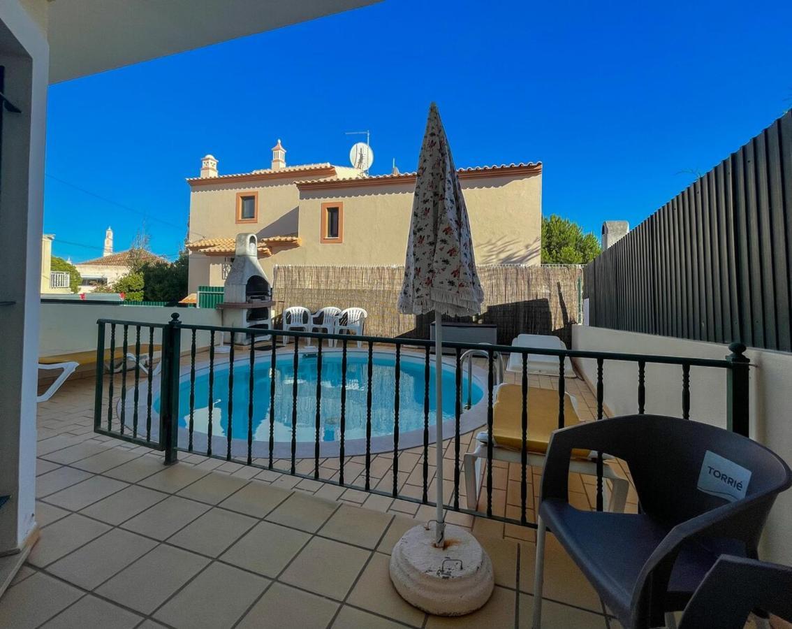 Moradia T3 Aguia Marina, Com Piscina E Bbq Villa Albufeira Exterior photo